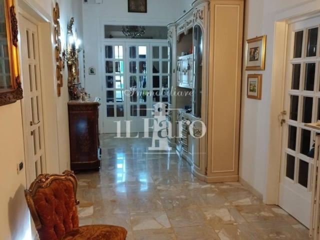 Villa Indipendente in vendita a Prataccio, Campi Bisenzio