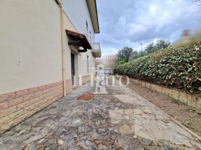 Villa Indipendente in vendita a San Martino, Campi Bisenzio