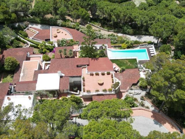 Villa Indipendente in vendita a Campo nell'Elba, Colle Di Palombaia