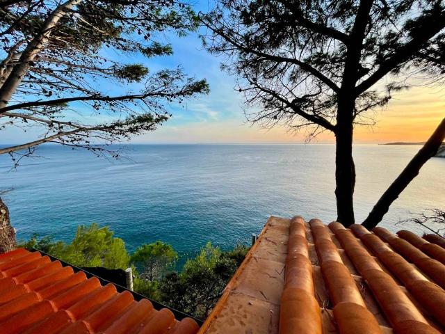 Villa Indipendente in vendita a Campo nell'Elba, Colle Di Palombaia