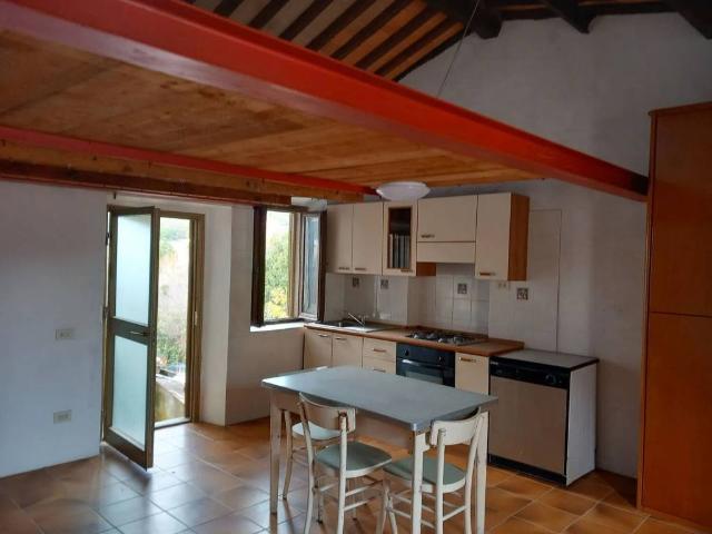 Villa Indipendente in vendita a Campo nell'Elba, La Pila