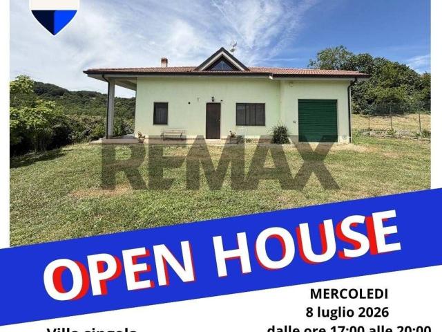 Villa Indipendente in vendita a Campobasso, Molise