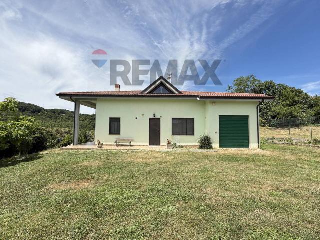 Villa Indipendente in vendita a Campobasso, Molise