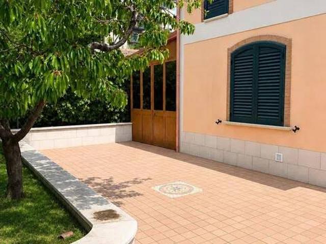 Villa Indipendente in vendita a San Giovanni, Campobasso