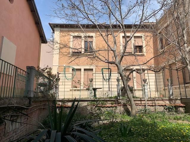 Villa Indipendente in vendita a Campobasso, Molise