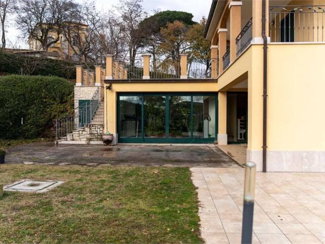 Villa Indipendente in vendita a Campobasso, Molise