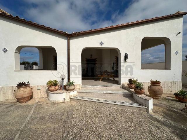 Villa Indipendente in vendita a Tre Fontane, Campobello Di Mazara