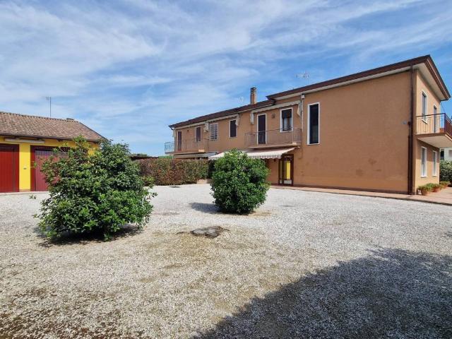 Villa Indipendente in vendita a Campodarsego, Veneto