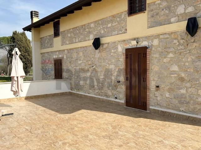 Villa Indipendente in vendita a Campodimele, Lazio