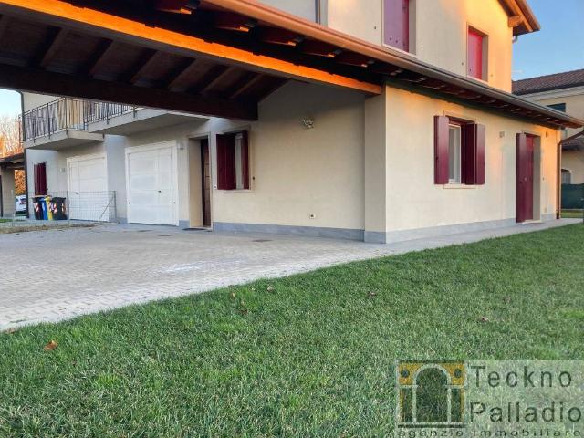 Villa Indipendente in vendita a Campodoro, Veneto