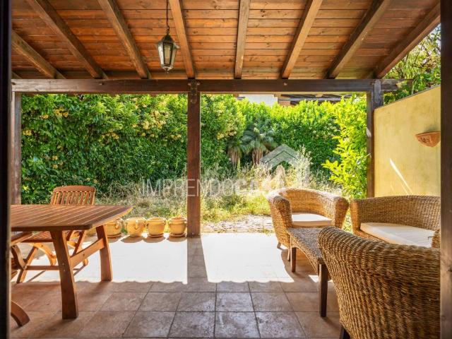 Villa Indipendente in vendita a Campofelice Di Roccella, Sicilia