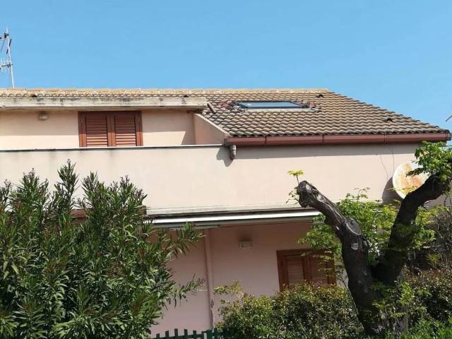 Villa Indipendente in vendita a Campofelice Di Roccella, Sicilia