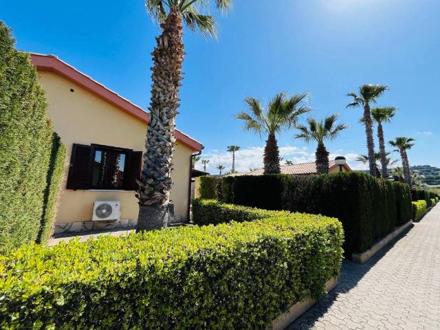 Villa Indipendente in vendita a Campofelice Di Roccella, Sicilia