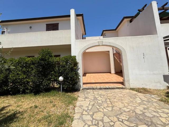 Villa Indipendente in vendita a Campofelice Di Roccella, Sicilia