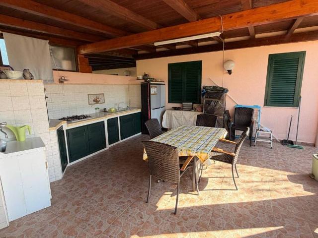 Villa Indipendente in vendita a Campofelice Di Roccella, Sicilia