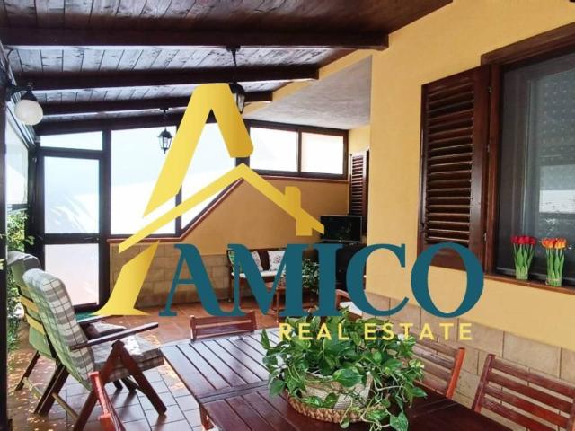 Villa Indipendente in vendita a Campofelice Di Roccella, Sicilia