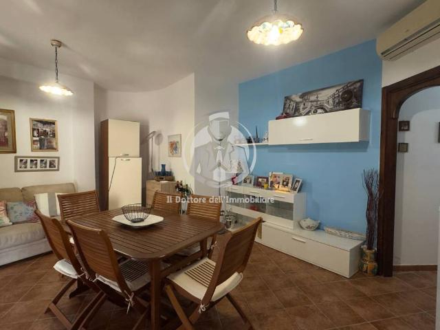 Villa Indipendente in vendita a Campofelice di Roccella, Palermo
