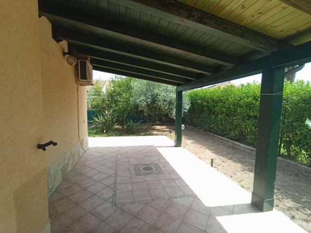 Villa Indipendente in vendita a Campofelice Di Roccella, Sicilia