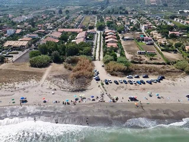 Villa Indipendente in vendita a Campofelice Di Roccella, Sicilia