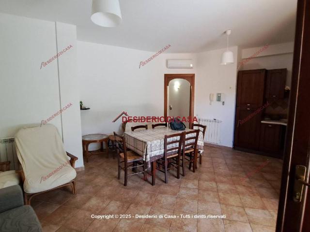 Villa Indipendente in vendita a Campofelice Di Roccella, Sicilia