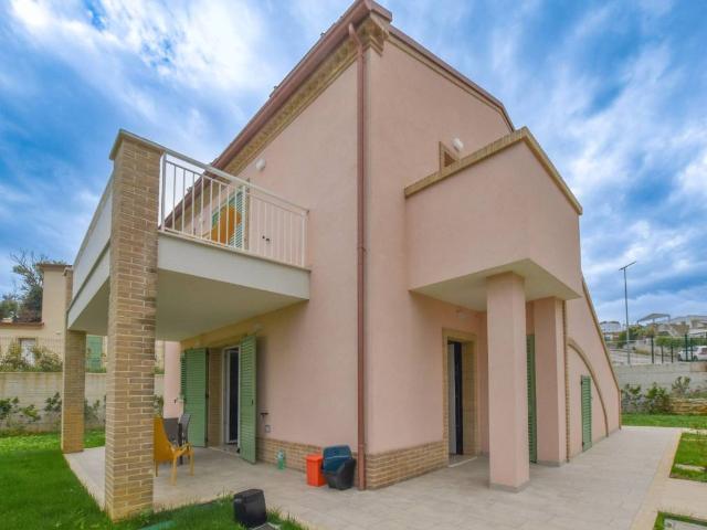 Villa Indipendente in vendita a Marche, Fermo