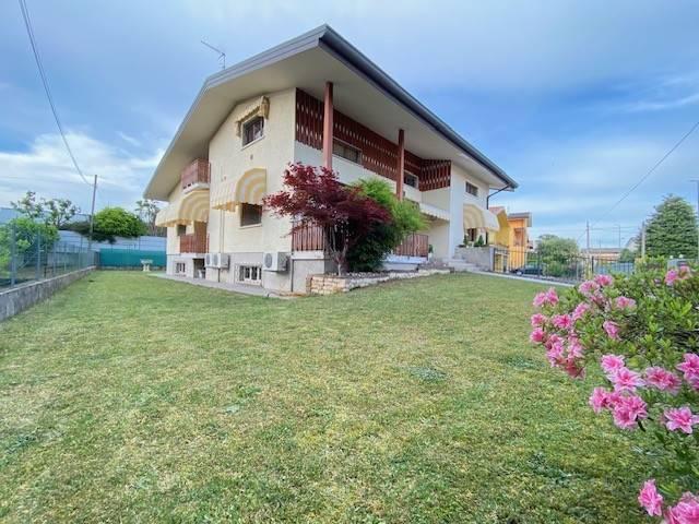 Villa Indipendente in vendita a Campoformido, Friuli-Venezia Giulia