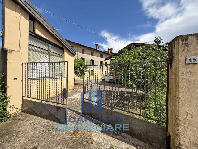 Villa Indipendente in vendita a Campoformido, Friuli-Venezia Giulia