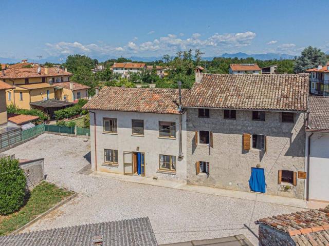 Villa Indipendente in vendita a Campoformido, Friuli-Venezia Giulia
