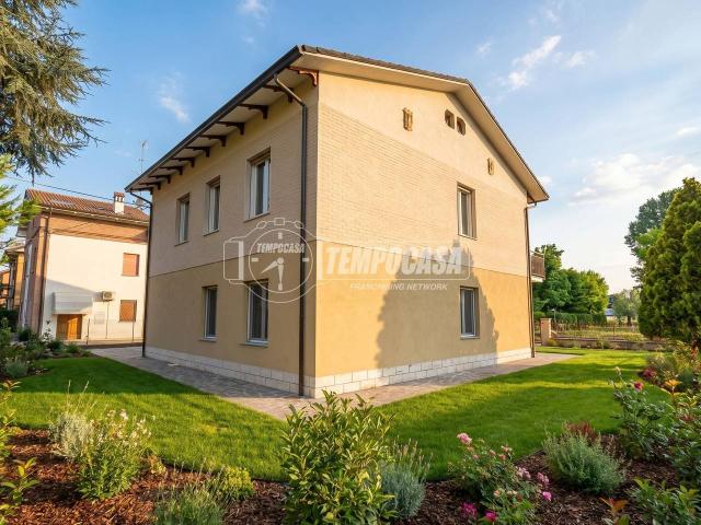 Villa Indipendente in vendita a Campogalliano, Modena