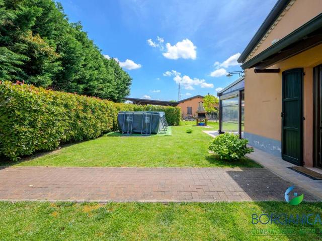 Villa Indipendente in vendita a Bottega Panzano, Campogalliano