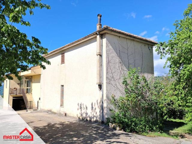 Villa Indipendente in vendita a Campoli Appennino, Lazio