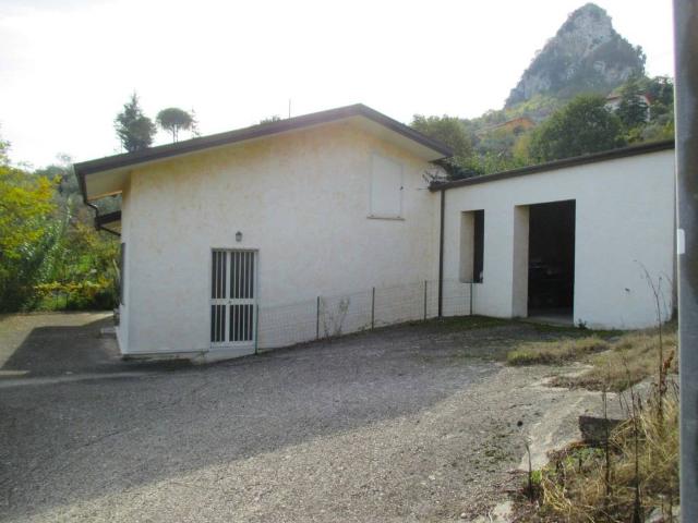 Villa Indipendente in vendita a Vitulano, Campania
