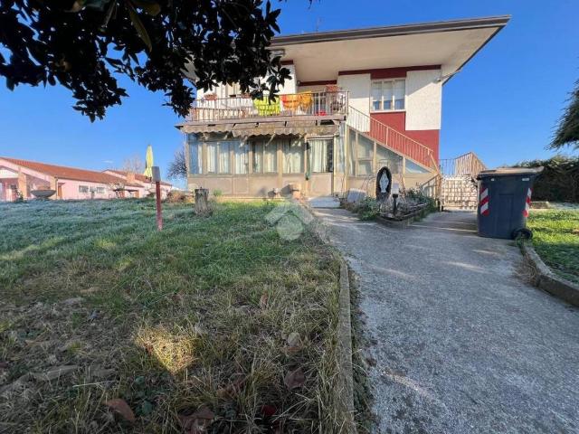Villa Indipendente in vendita a Basse, Campolongo Maggiore