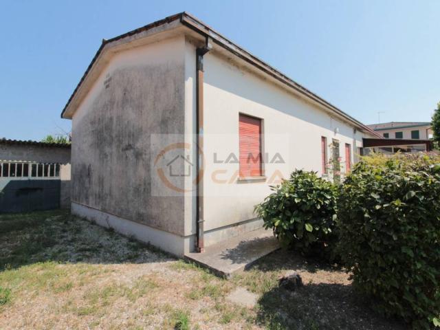 Villa Indipendente in vendita a Campolongo Maggiore, Veneto