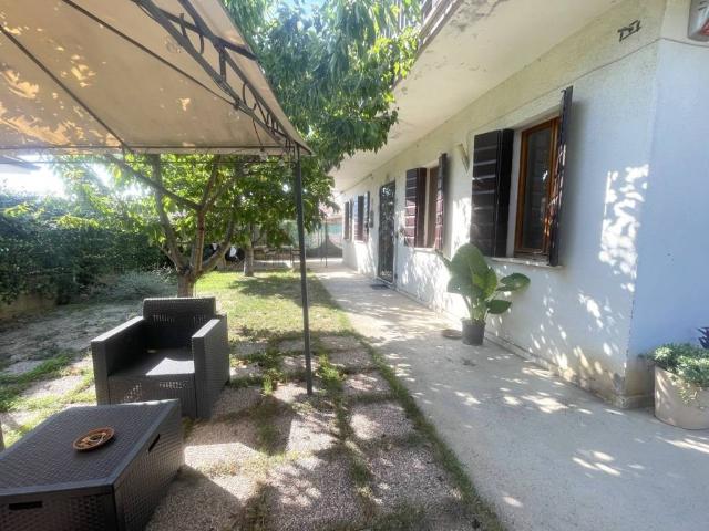 Villa Indipendente in vendita a Campolongo Maggiore, Veneto