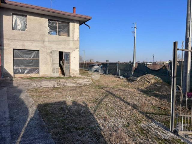 Villa Indipendente in vendita a Ca' Loredan, Campolongo Maggiore