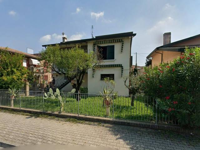 Villa Indipendente in vendita a Basse, Campolongo Maggiore