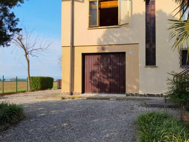 Villa Indipendente in vendita a Tapogliano, Friuli-Venezia Giulia
