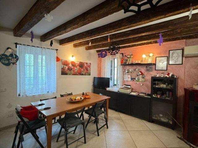 Villa Indipendente in vendita a Tapogliano