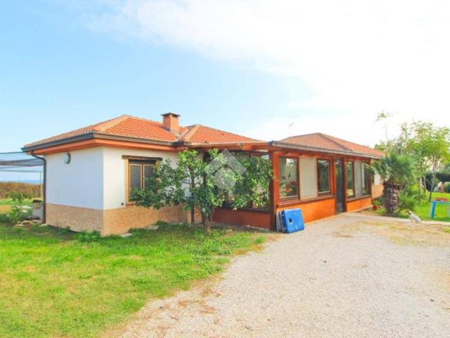 Villa Indipendente in vendita a Case FIAT, Campomarino