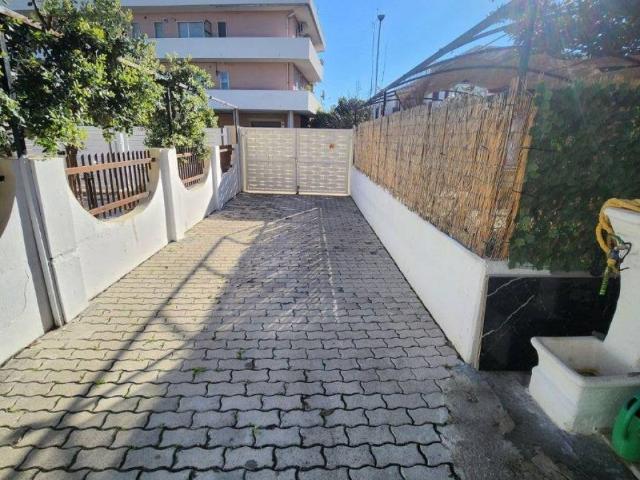 Villa Indipendente in vendita a Case FIAT, Campomarino