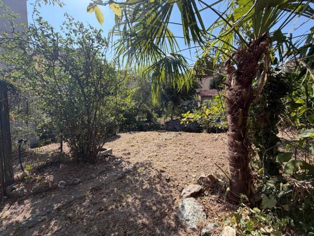Villa Indipendente in vendita a Campomorone, Liguria