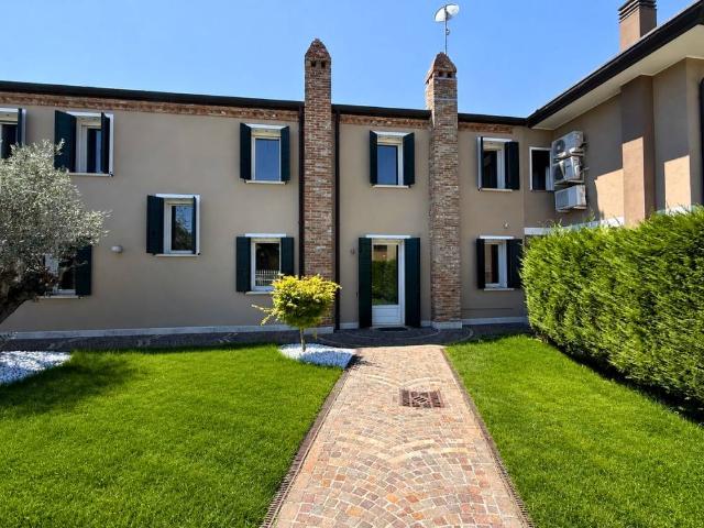Villa Indipendente in vendita a Prozzolo, Camponogara