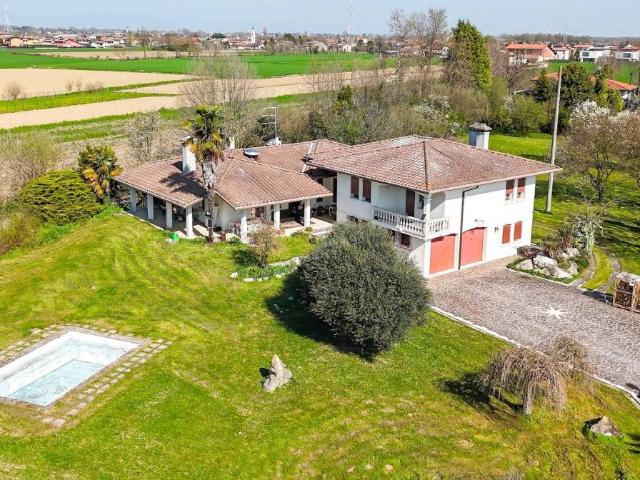 Villa Indipendente in vendita a Campoverardo, Camponogara