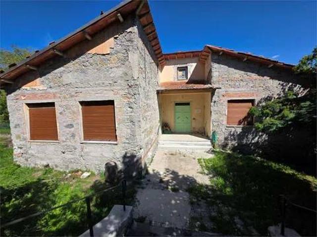 Villa Indipendente in vendita a Casatico, Camporgiano