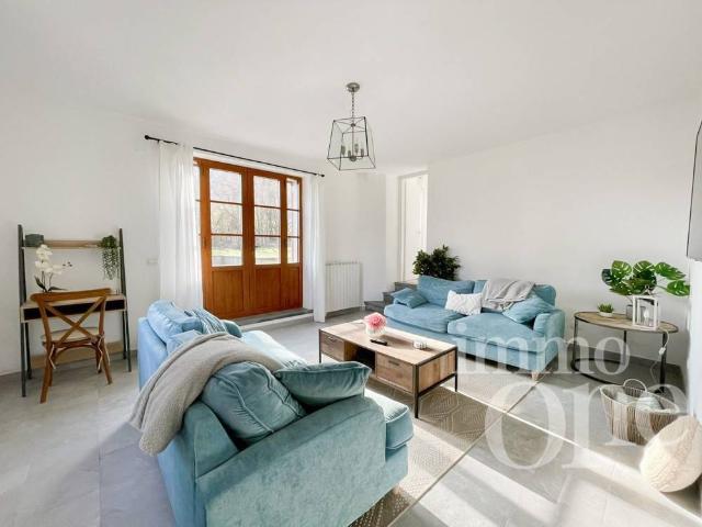 Villa Indipendente in vendita a Casatico, Camporgiano