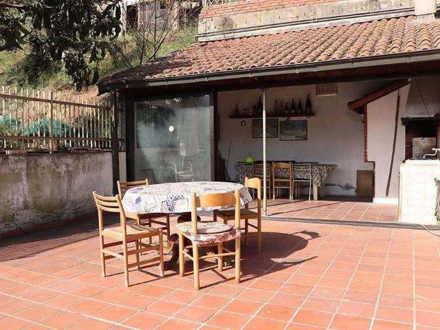 Villa Indipendente in vendita a Camporosso, Liguria