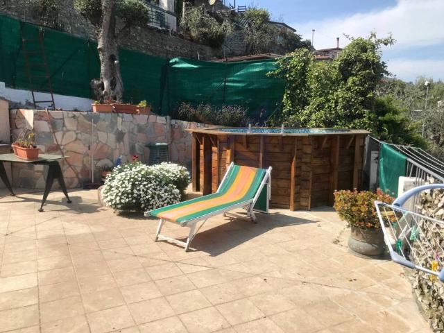 Villa Indipendente in vendita a San Giacomo, Camporosso