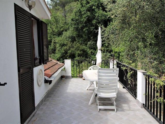 Villa Indipendente in vendita a San Giacomo, Camporosso