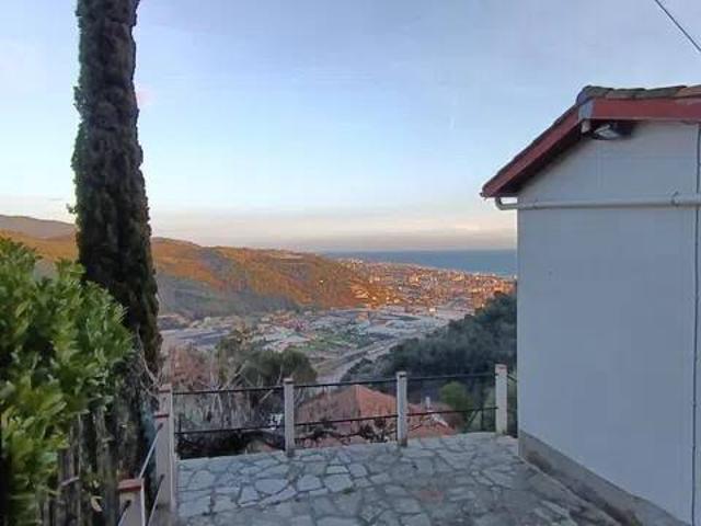 Villa Indipendente in vendita a San Giacomo, Camporosso